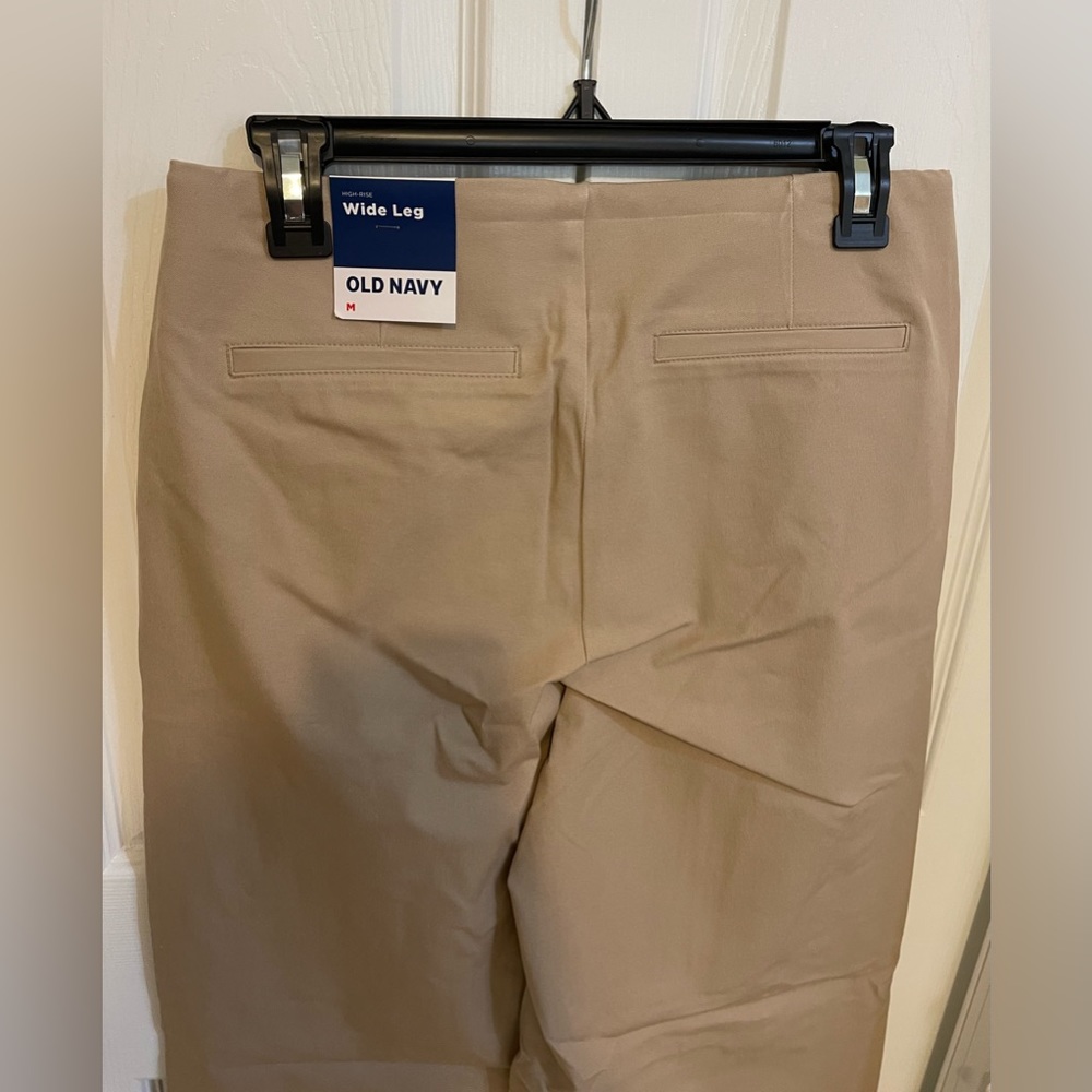 Old Navy Woman’s Wide Leg Pants - Picture 4 of 8